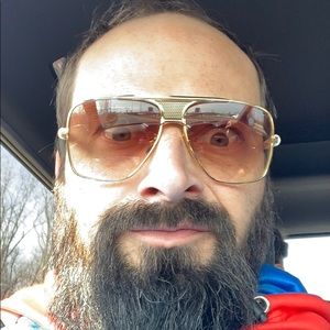 Meet your Posher, Aaron